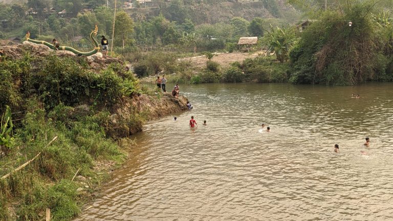 Muang Mok river - Xieng Khouang