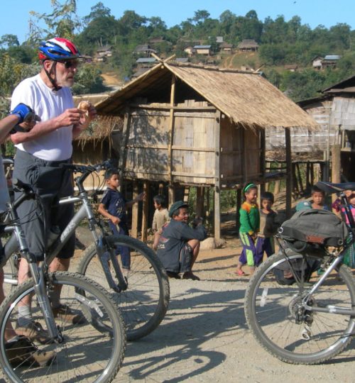 Akha village XiengKok to MuangSing