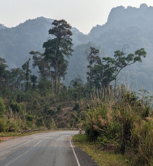 Road ViengThong to KongLor